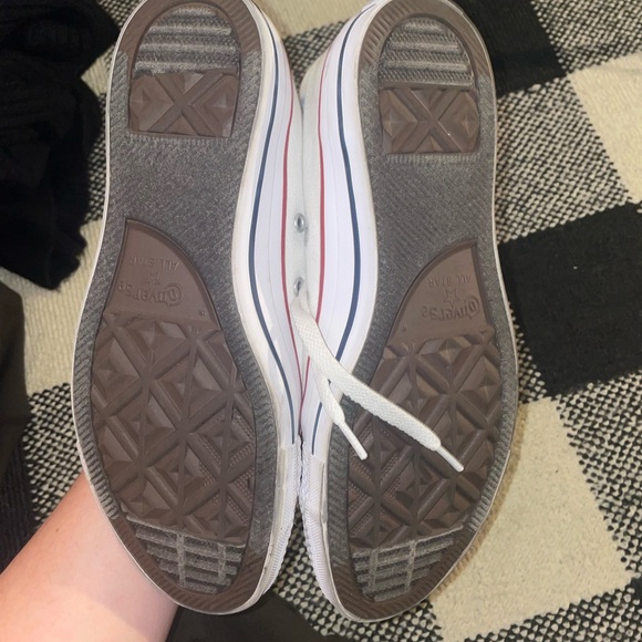 White High-Top Sneakers with Red Trim - Picture 4 of 5